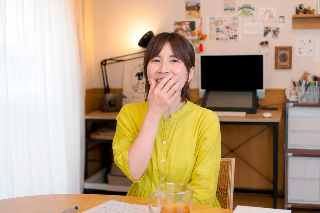 激しい人見知りだった少女が「絵」という居場所を見つけるまで