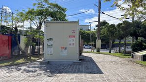 八重島公園（やえしまこうえん）貸切「木陰のドッグラン」